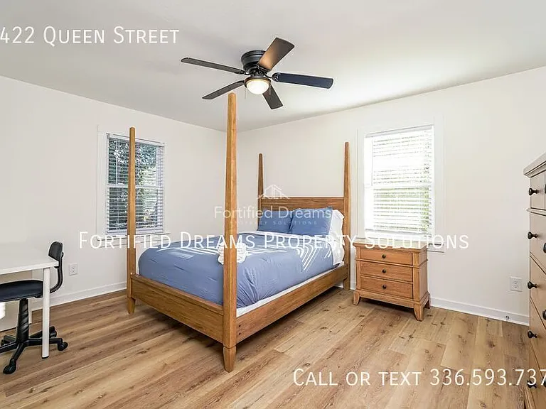 2422 Queen St — Photo 19