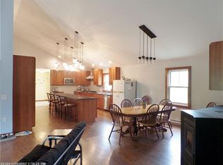 18 Perfect Pl, Oakland, ME 04963