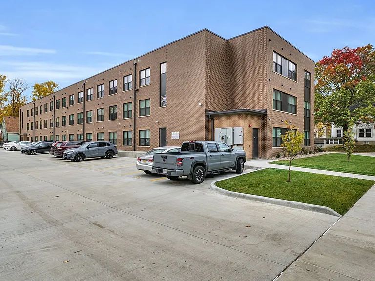 507 W. Springfield — Photo 13