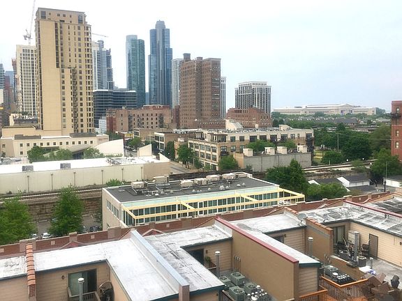 4th image of 1620 S Michigan Ave Unit 801