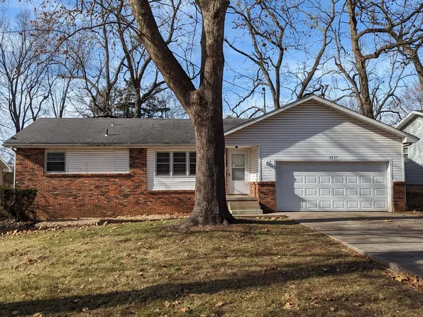 3237 S Ferguson Avenue, Springfield, MO 65807