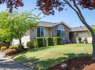 1605 Edgevale Ave, Medford, OR 97504
