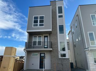 21096 E Quincy Dr, Aurora, CO 80015