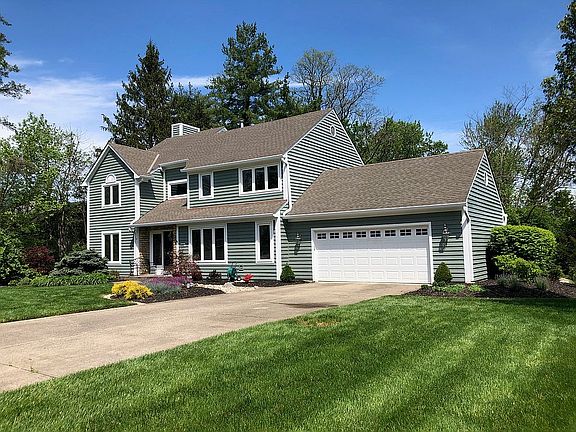 3rd image of 803 Eaglesknoll Ct