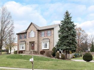 109 Glenbrook Dr, Cranberry Township, PA 16066