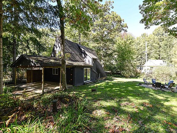 4th image of 29824 Greenleaf DRIVE