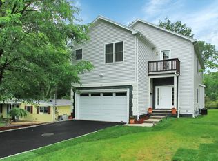 137 3rd St, Mahwah, NJ 07430