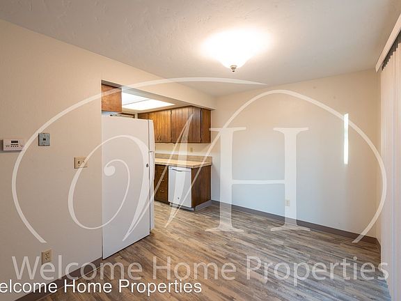 5th image of 532 E Alder St APT 9