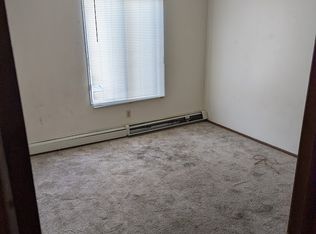 9015 N 96th St APT 105, Milwaukee, WI 53224