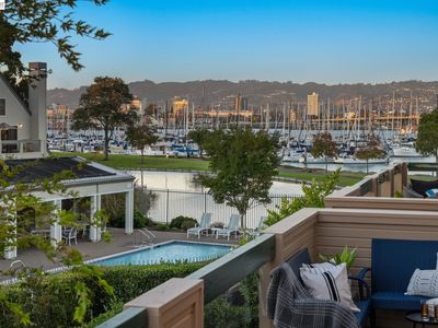 11 Regulus Ct, Alameda, CA, 94501