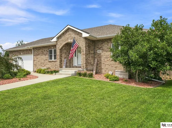 8610 Misty Blue Cir, Lincoln, NE 68505