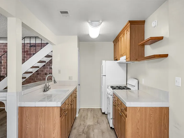 2731 Bidwell St #2 — Photo 7