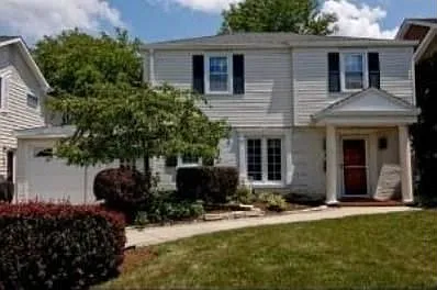 341 S Newbury Pl photo 1
