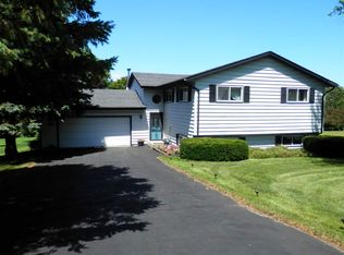 98 Newport Rd, Davis, IL 61019