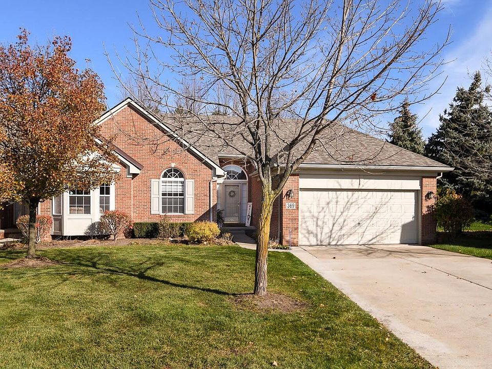 1st image of 369 Woodhaven Dr