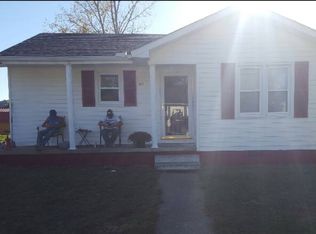 611 Woodland St, Burkesville, KY 42717