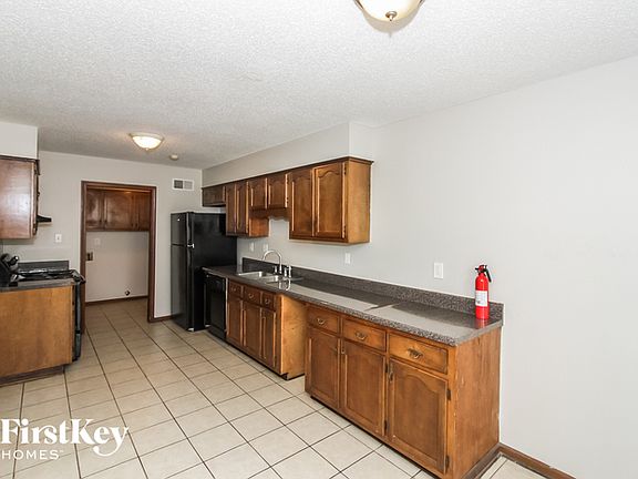 4th image of 6968 Cobblestone Dr