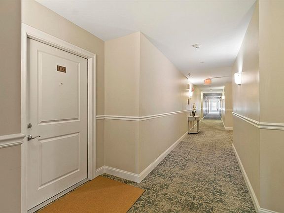 5th image of 10 Crowninshield St Unit 303