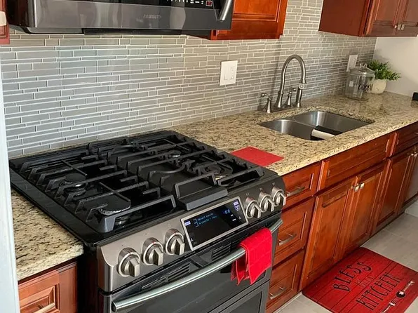 (undisclosed Address), Ann Arbor, MI 48104