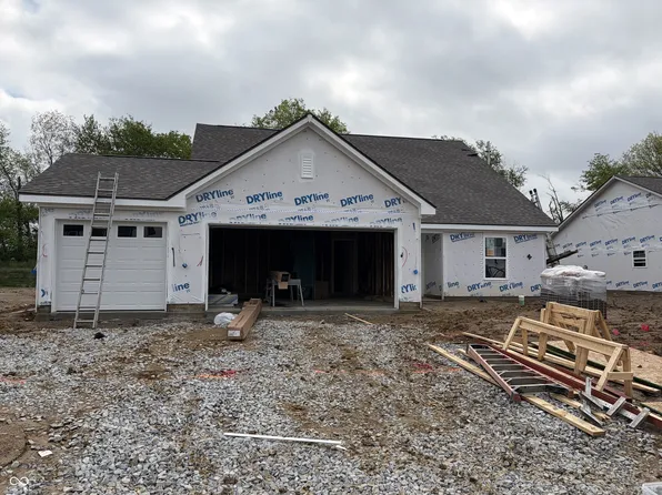 1528 Pebble Beach Dr, Pendleton, IN 46064