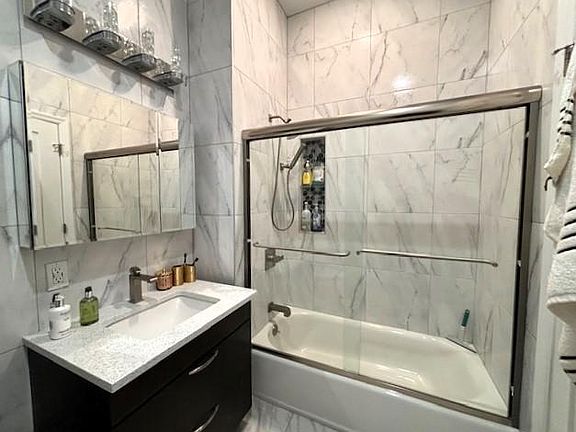 5th image of 415 New York Ave #3B
