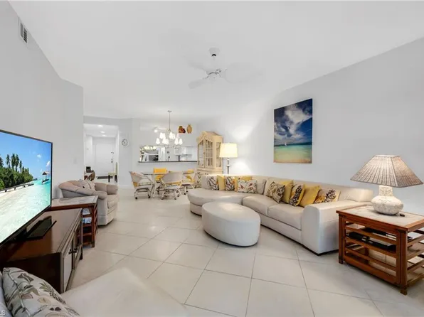 1240 Sarah Jean CIR #M102, NAPLES, FL 34110