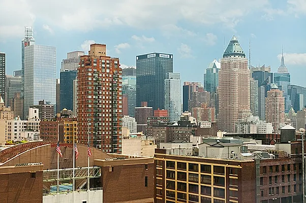 Sold by Nest Seekers International | media 11