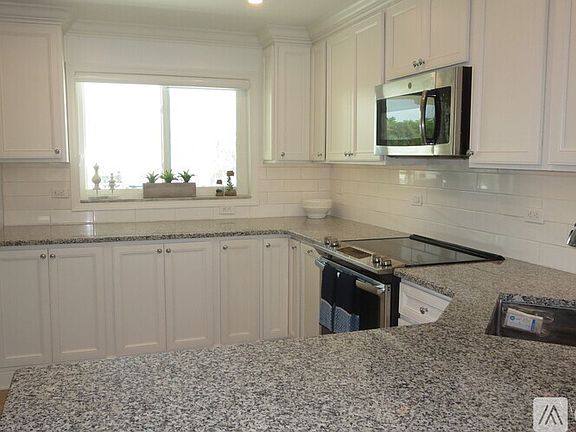 4th image of 1100 8th Ave S APT 203