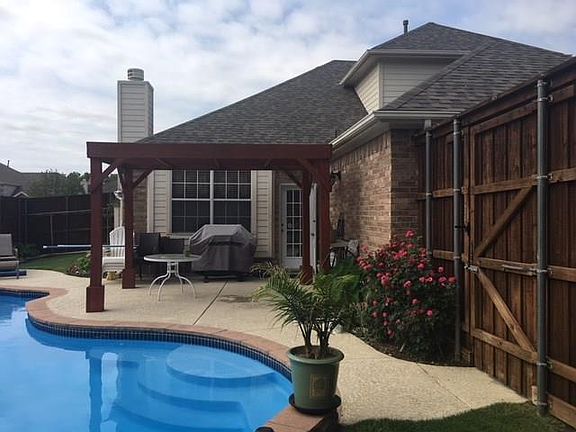 5th image of 413 Kyle Ln