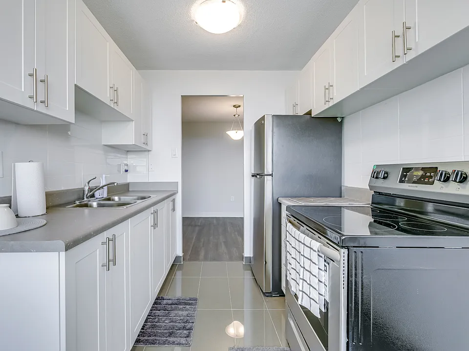 3 Knightsbridge Rd