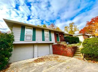 3824 S Drumm Ave, Independence, MO 64055