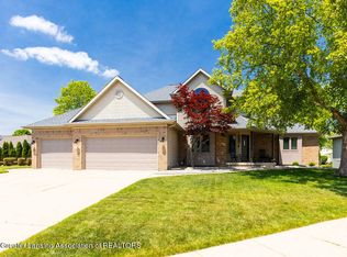 7387 Mallow Ln, Grand Ledge, MI 48837