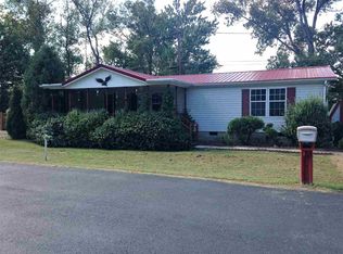 62 Riverview Manor Dr, Lesage, WV 25537