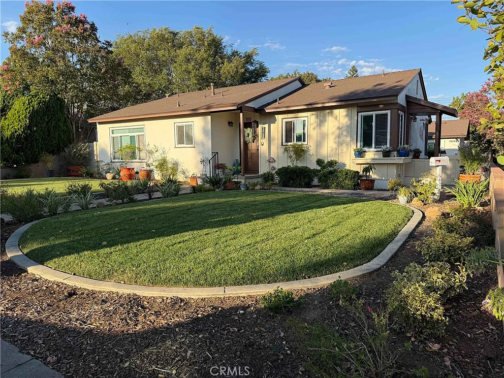 3 bed, 1169 sqft, $3,250 — Photo 1