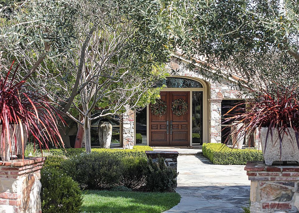 1st image of 18955 Ojai Dr