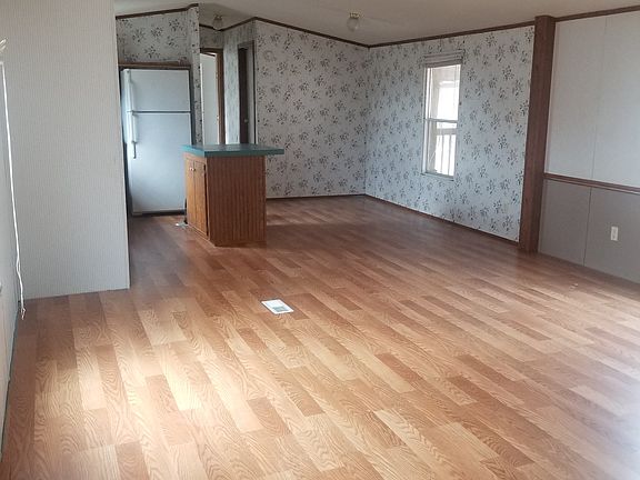 3rd image of 12301 Skyview Dr