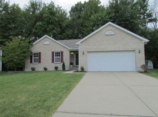 2053 River Birch Dr, Amelia, OH 45102