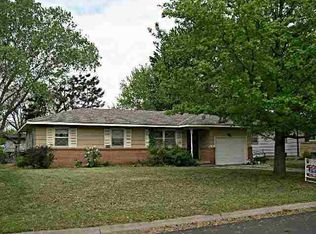 1205 Sunset Dr, Mulvane, KS 67110