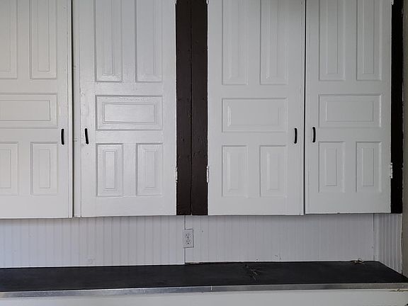 3rd image of 938 N Church St #1