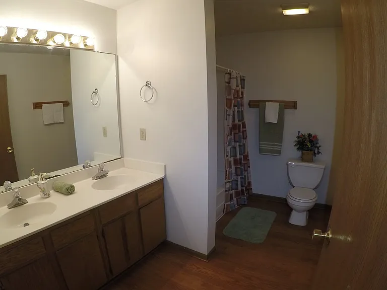 2911-2915 Horizon Dr. — Photo 6
