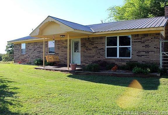 2nd image of 527 Hollowell Ln