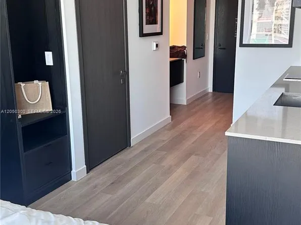 20 NE 11th St #2212A, Miami, FL 33132