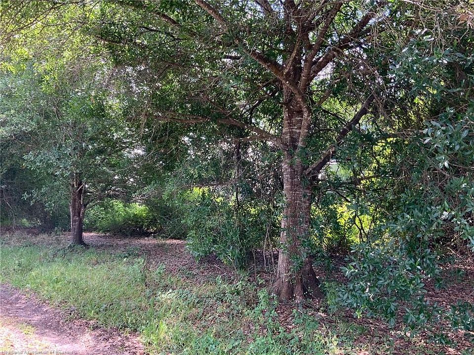 2nd image of 3056 Waterway Dr