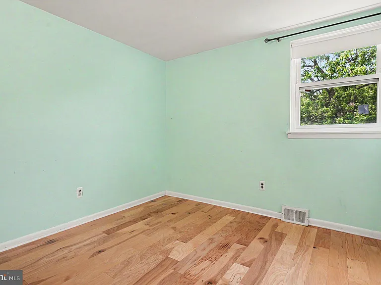 653 Franklin St — Photo 22