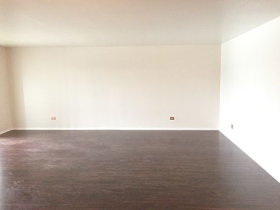 3rd image of 1430 Tanglewood St #D