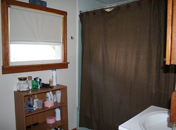 4th image of 425 Edgehill Ave