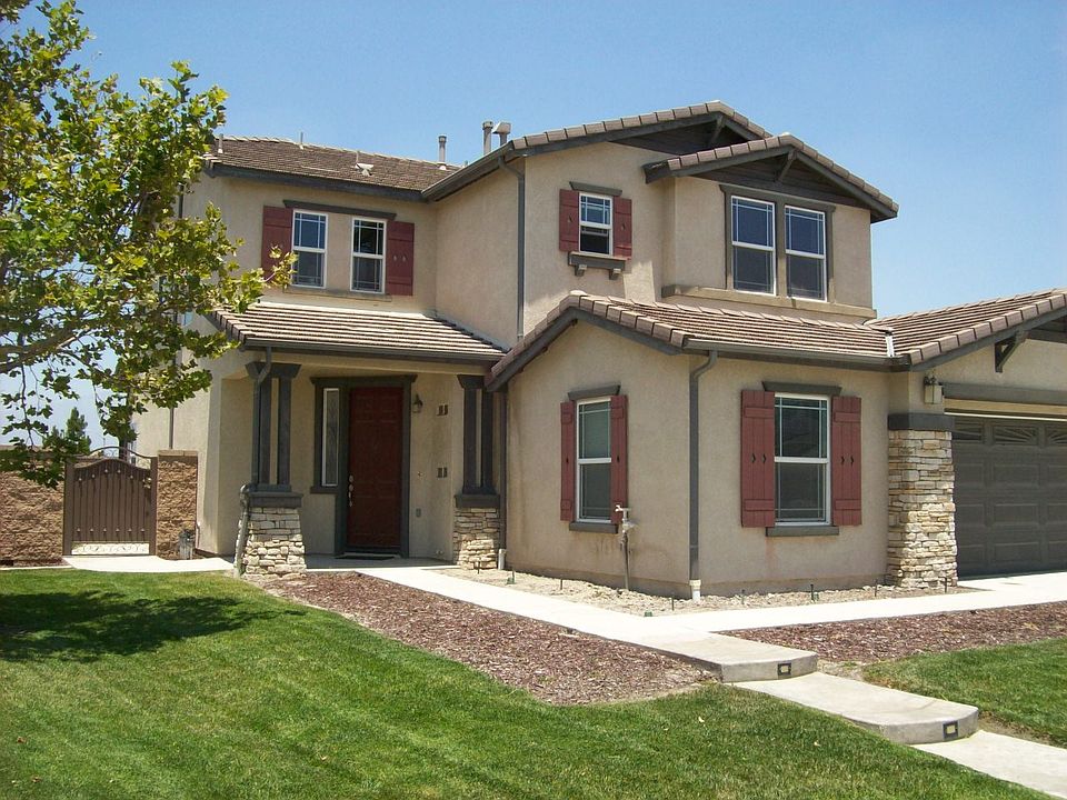 Exterior view of home