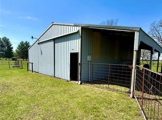 902 Bridge Rd, Belle, MO 65013