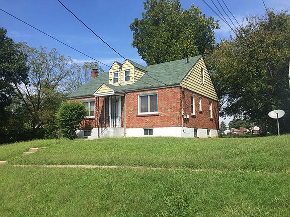 3rd image of 2539 McLaran Ave