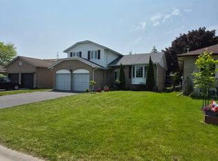 823 Brandy Ct #1A, Kingston, ON K7M 8J7